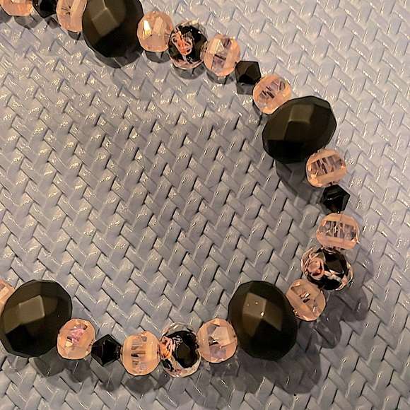 🖤🌹Handmade Stretch Necklace & Bracelet 🌹🖤 - Picture 4 of 4